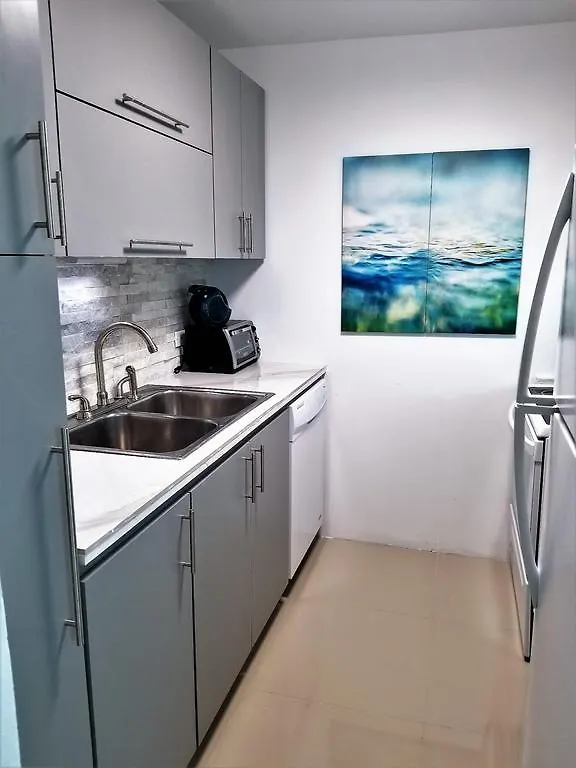 Апарт отель Esj Towers - Ocean View / 2 Bds Apt Сан-Хуан